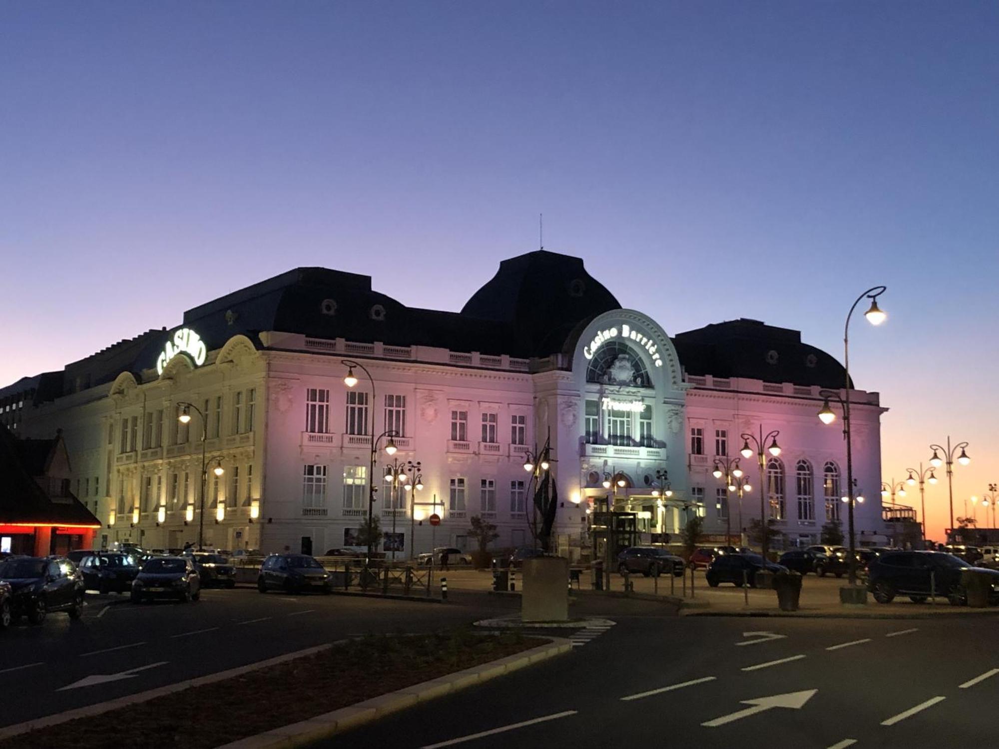 Charming Flat Middle Of Trouville, 150M From Beach Buitenkant foto